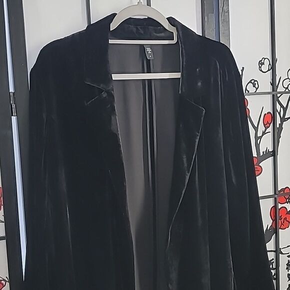 Eileen Fisher Notch Collar Open Front elvet Jacket/ Cardigan in Black - Picture 6 of 10